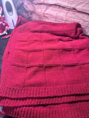 FRYE Burgundy Block Knit Textured Throw Blanket 50 x 70"  Soft Comfy Cozy